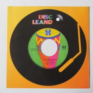LOS PAKINES - SURF BEAT CUMBIA LATIN FUNK 7" PERU 1976 "SOY NADA PARA TI"
